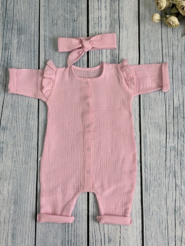 Купить оптом 336-Р. Комбинезон с повязкой для девочки из муслина, хлопок 100%, размеры 56,62,68, розовый в Ухте